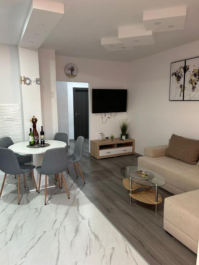 Apartment Marko With A Beautiful View Of The Sea Kaštel Sućurac Exterior foto