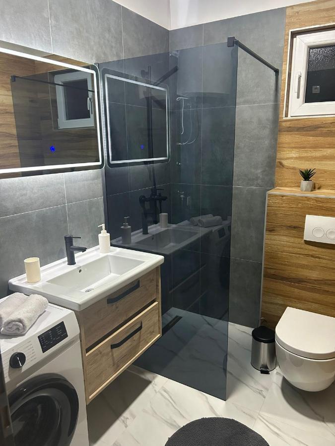 Apartment Marko With A Beautiful View Of The Sea Kaštel Sućurac Exterior foto